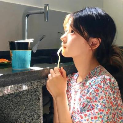 魔具少女 通高清封面