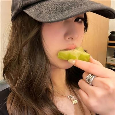 美国女儿越南妈妈高清封面