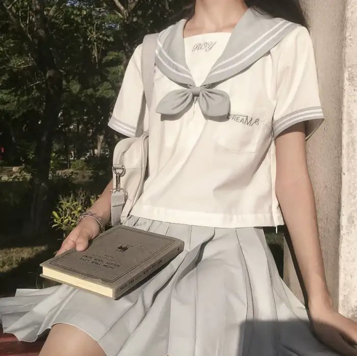 执法女先锋高清封面